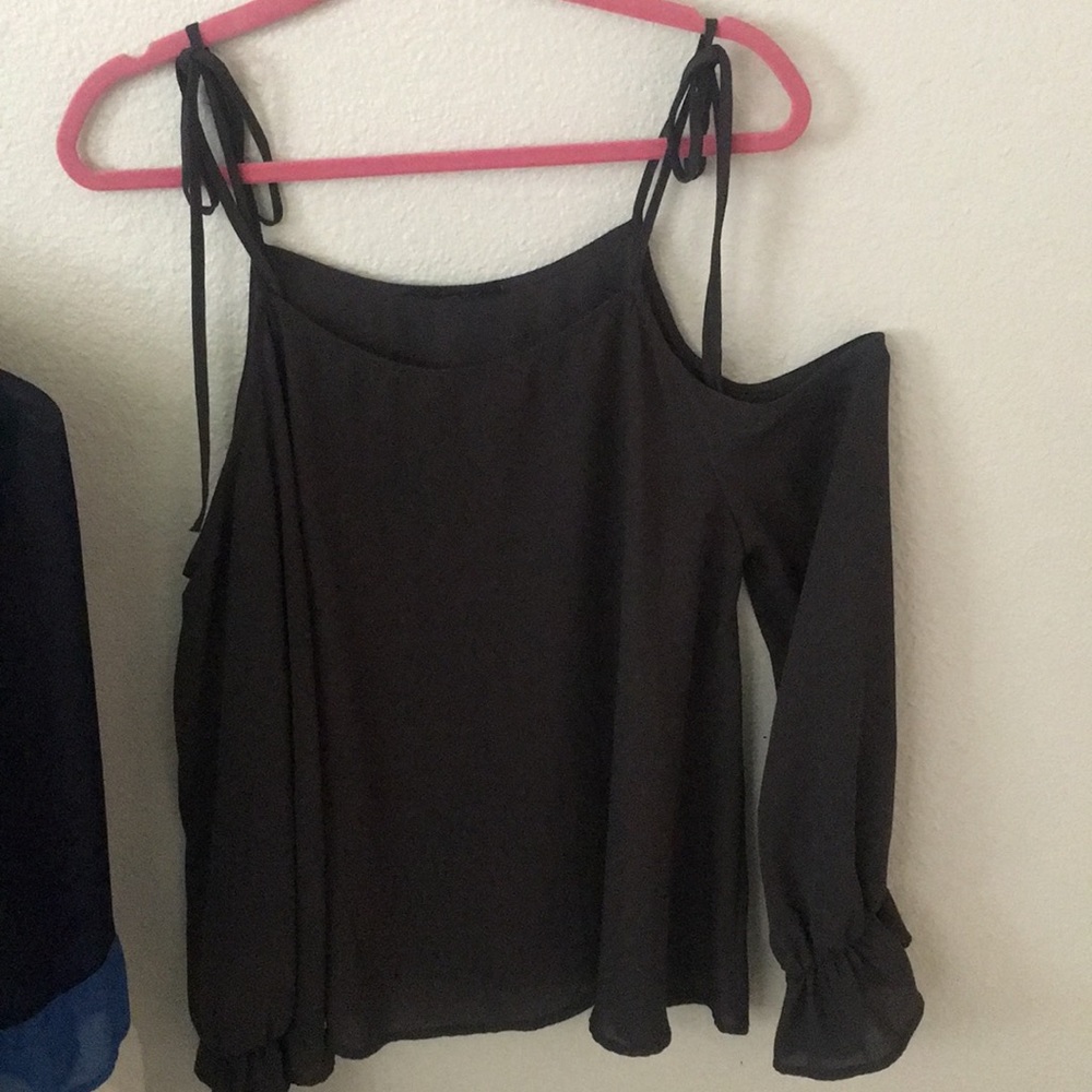 4 Tops - Picture 3 of 6